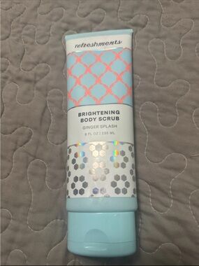 Refreshments Brightening Body Scrub - Ginger Splash (Light Blue/Pink)